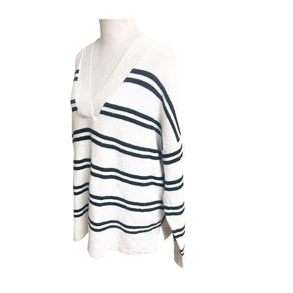 a.n.a Sweater Size 1X Classic Striped V-Neck Pullover Women's NWT Ivory Black - Picture 4 of 15